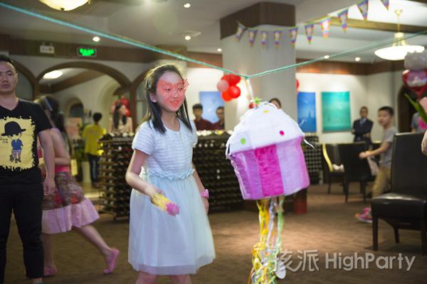 南京香松酒窖法式餐厅十岁女孩Hello kitty生日派对